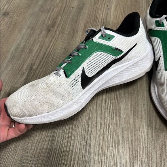 Men’s Nike Air Zoom Pegasus 40 Oregon Track Club Size 11.5 White - Picture 4 of 11